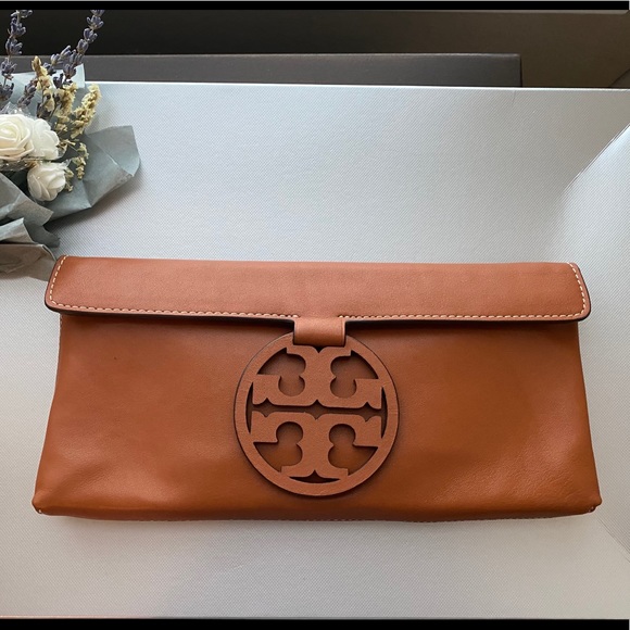 -HP- Tory Burch Cuoio Miller Clutch - Picture 5 of 8